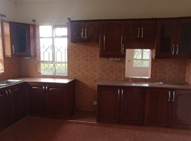 3 Bedroom Master En-Suite House To Let – Syokimau