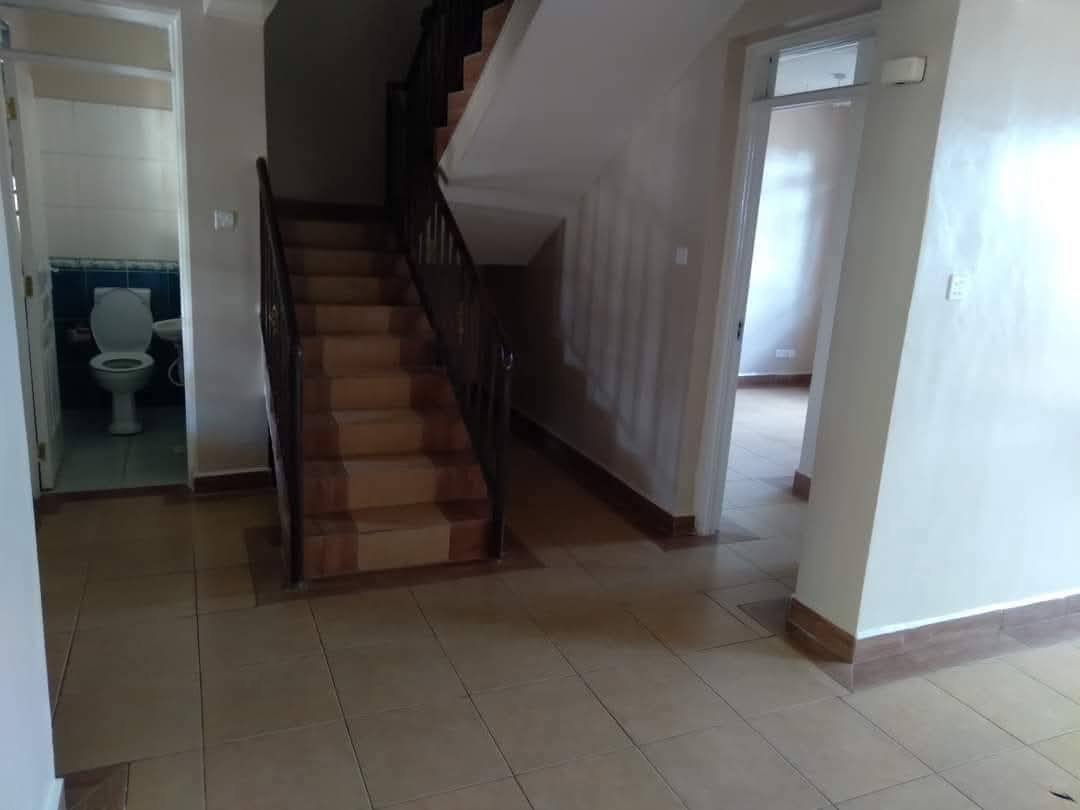 3 Bedroom Master Ensuite House + DSQ To Let – Syokimau