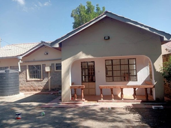 3 Bedroom Stand-Alone Bungalow with DSQ For Rent – Kitengela