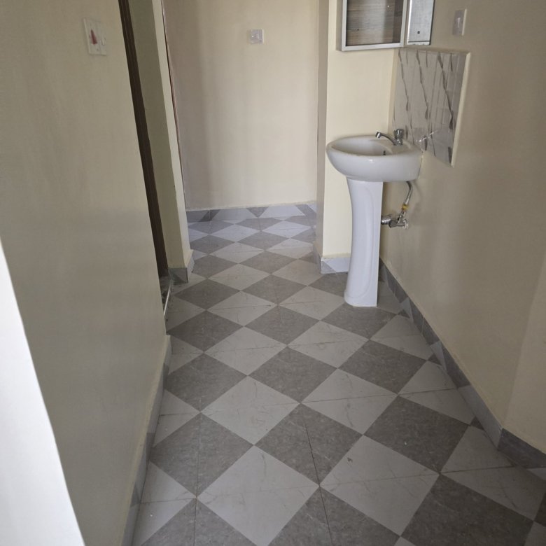 3 Bedroom To Let Along Eastern Bypass – Afro Sayari