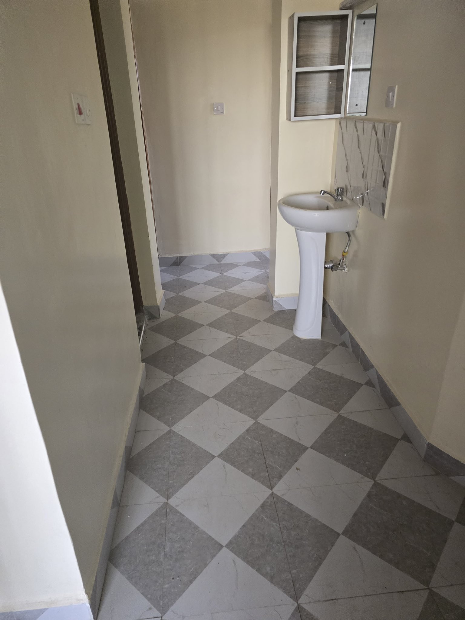 3 Bedroom To Let Along Eastern Bypass – Afro Sayari