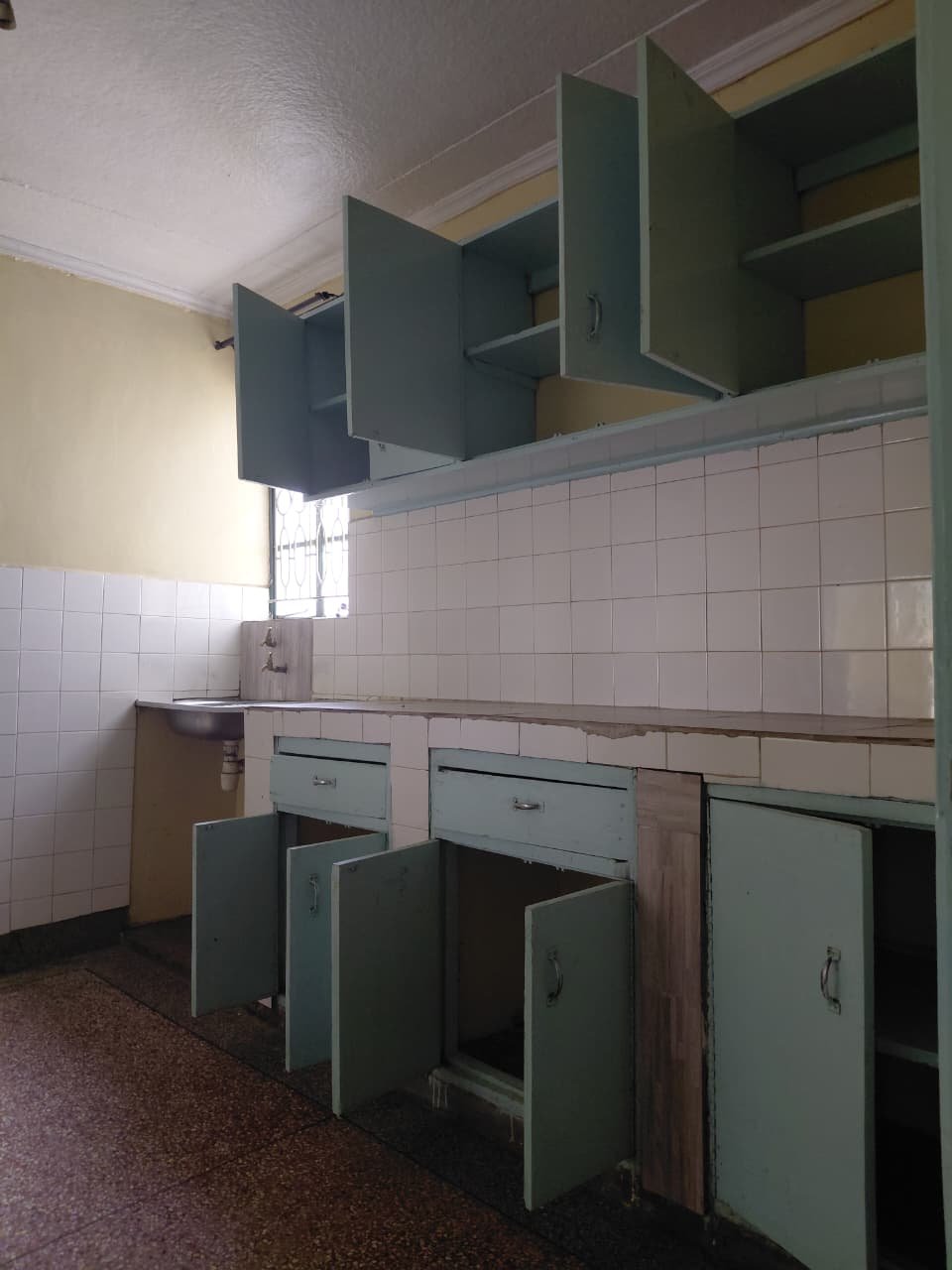 4 Bedroom House To Let - Tena Estate, Umoja