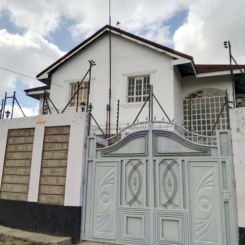 4 Bedroom House with DSQ To Let – Kitengela