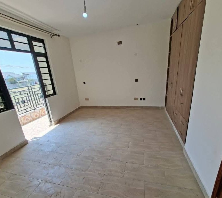 5 Bedroom Master En-Suite House + Study To Let – Syokimau