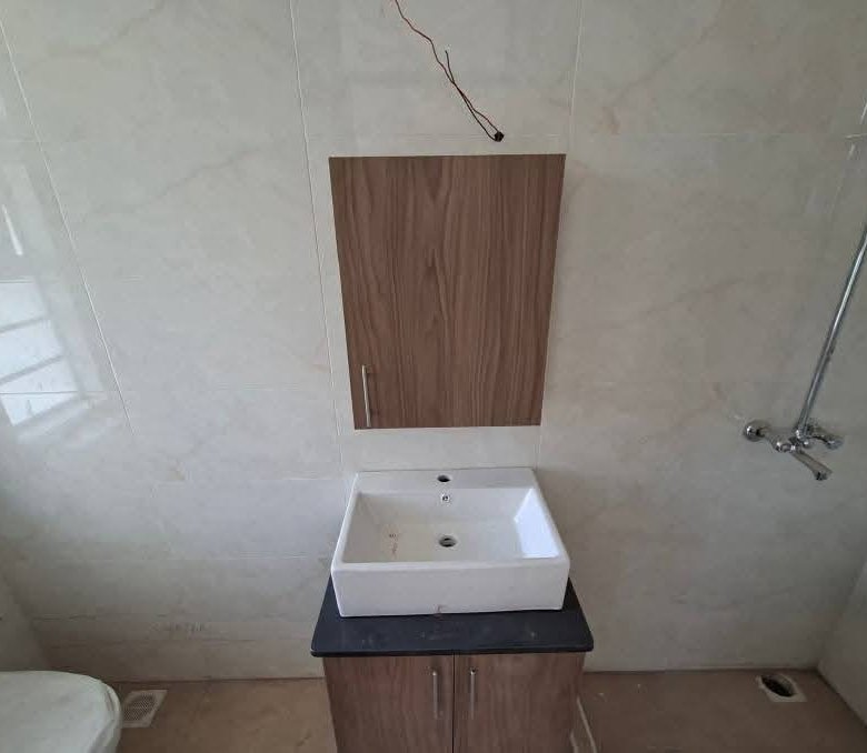 5 Bedroom Master En-Suite House + Study To Let – Syokimau