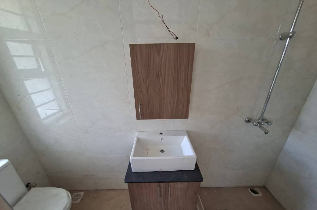 5 Bedroom Master En-Suite House + Study To Let – Syokimau