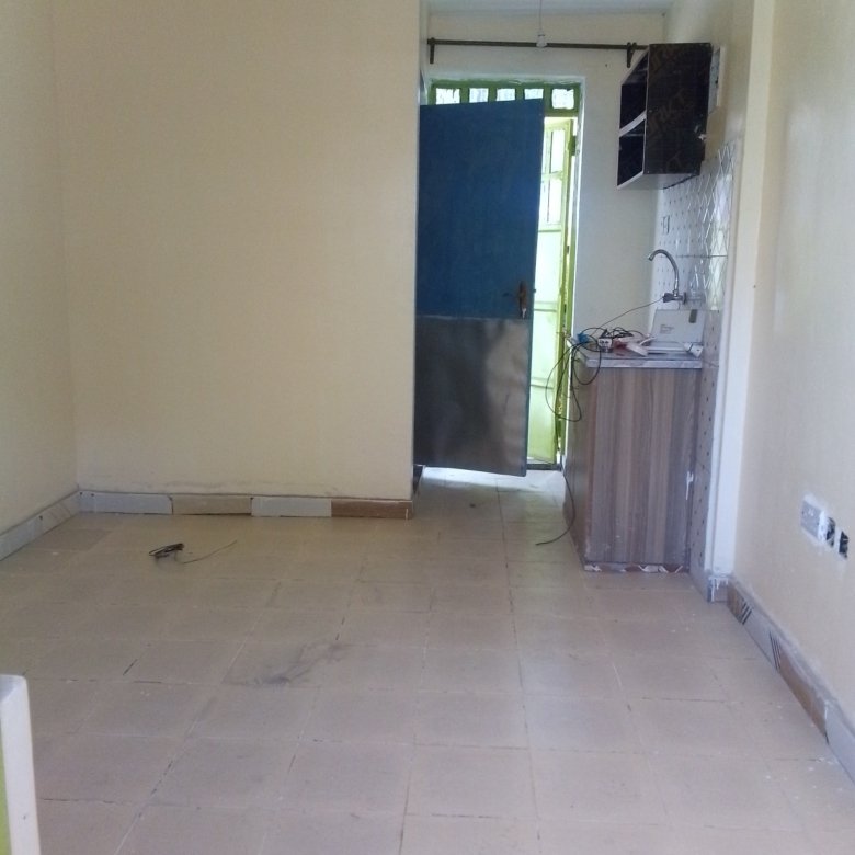 Bedsitter To Let in Umoja 1 – Near Market