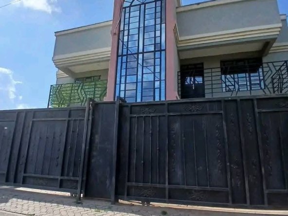 Modern 2-Bedroom Master En-Suite House To Let – Syokimau