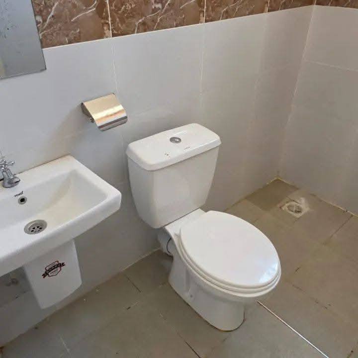 Modern 3 Bedroom Bungalow + DSQ To Let – Kitengela