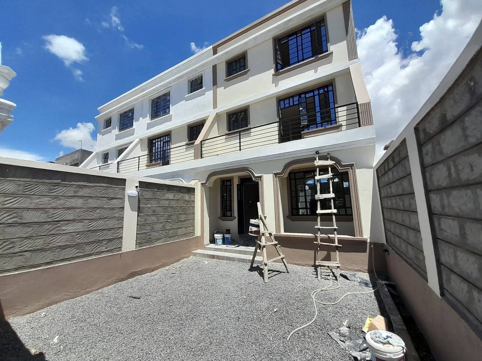 Spacious 3 Bedroom All En-Suite House + DSQ To Let – Syokimau