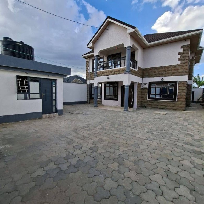 Spacious 4-Bedroom All En-Suite House + DSQ To Let – Kitengela