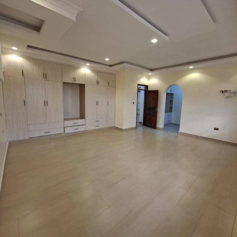 Spacious 4-Bedroom All En-Suite House + DSQ To Let – Kitengela