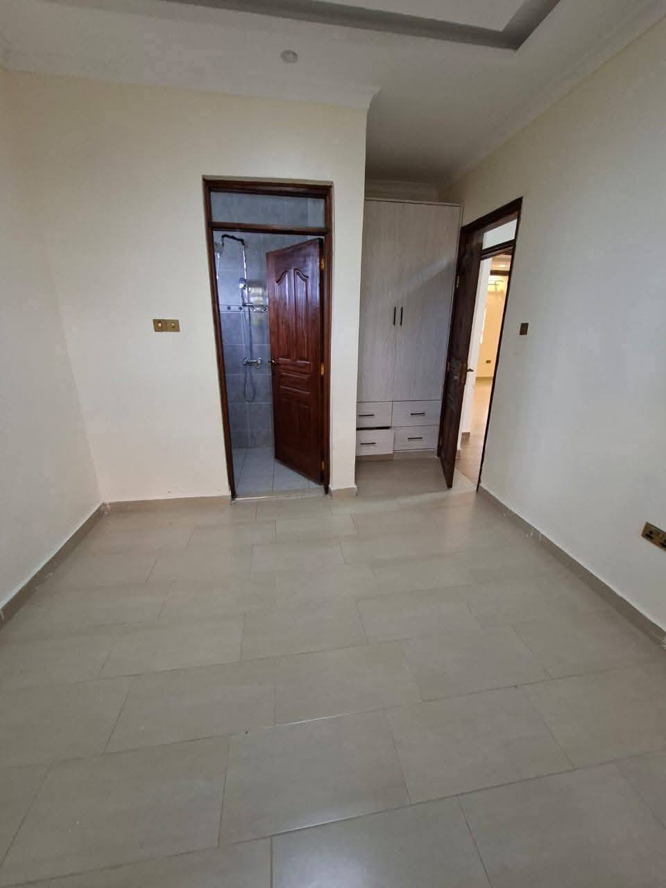 Spacious 4-Bedroom All En-Suite House + DSQ To Let – Kitengela