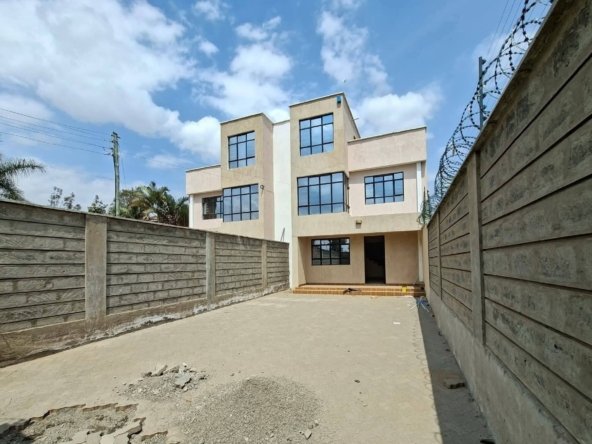 Spacious 4 Bedroom Master En-Suite House To Let – Syokimau
