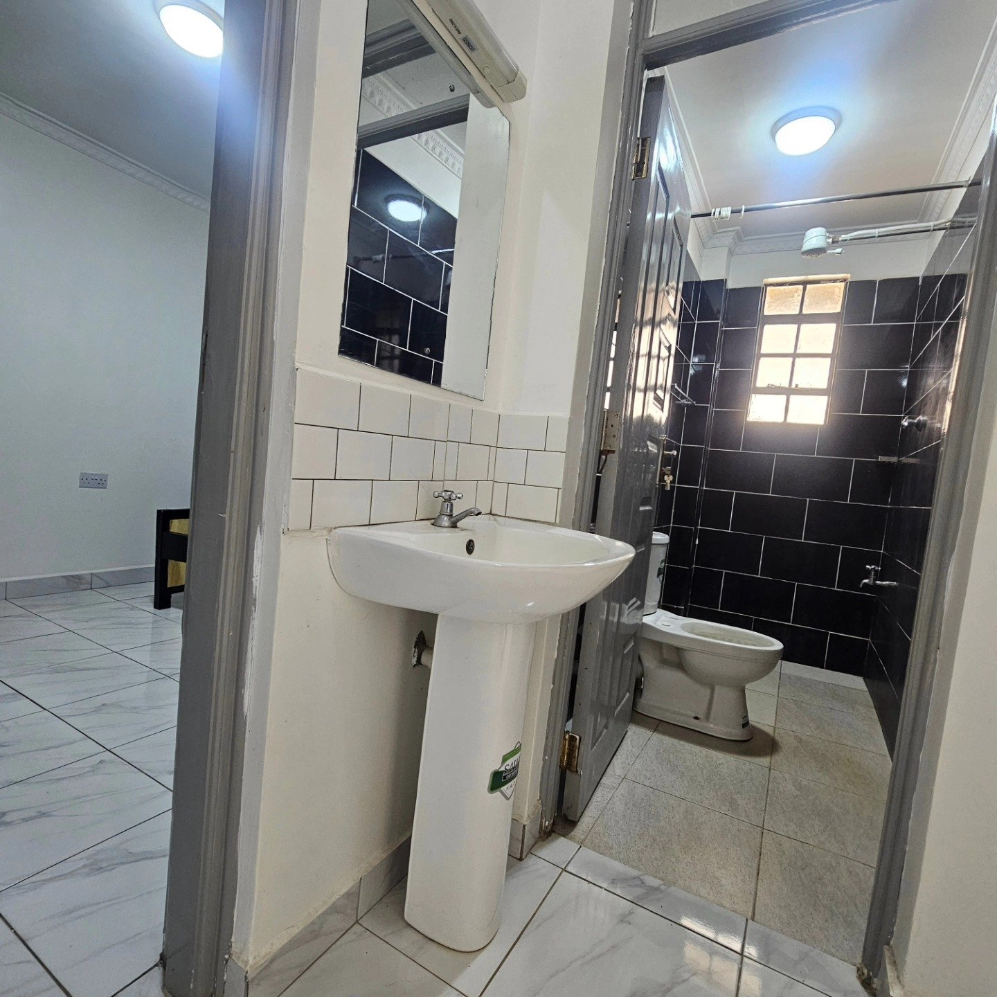 1 Bedroom To Let Along Waiyaki Way – Muthiga