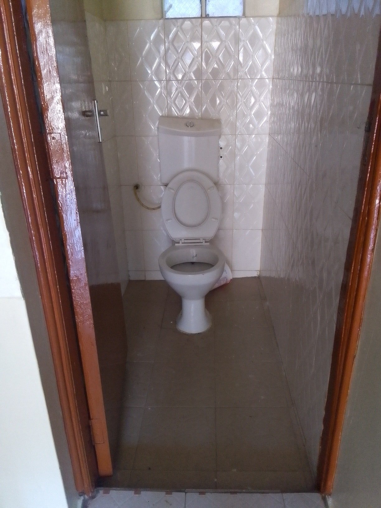 2 Bedroom Apartment To Let in Tena Near Police Post