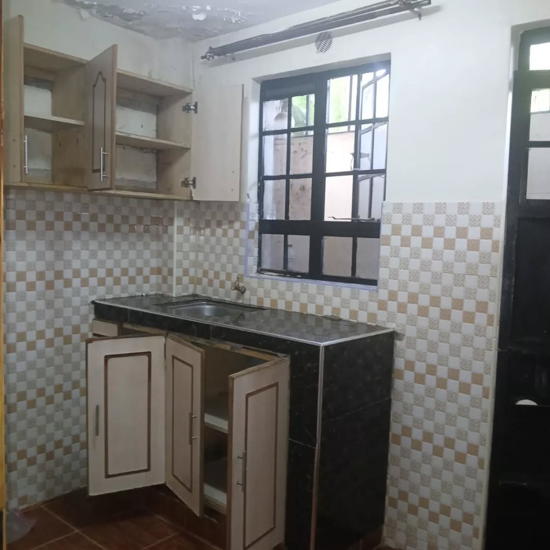 2 Bedroom Downstairs Extension To Let in Buruburu 2
