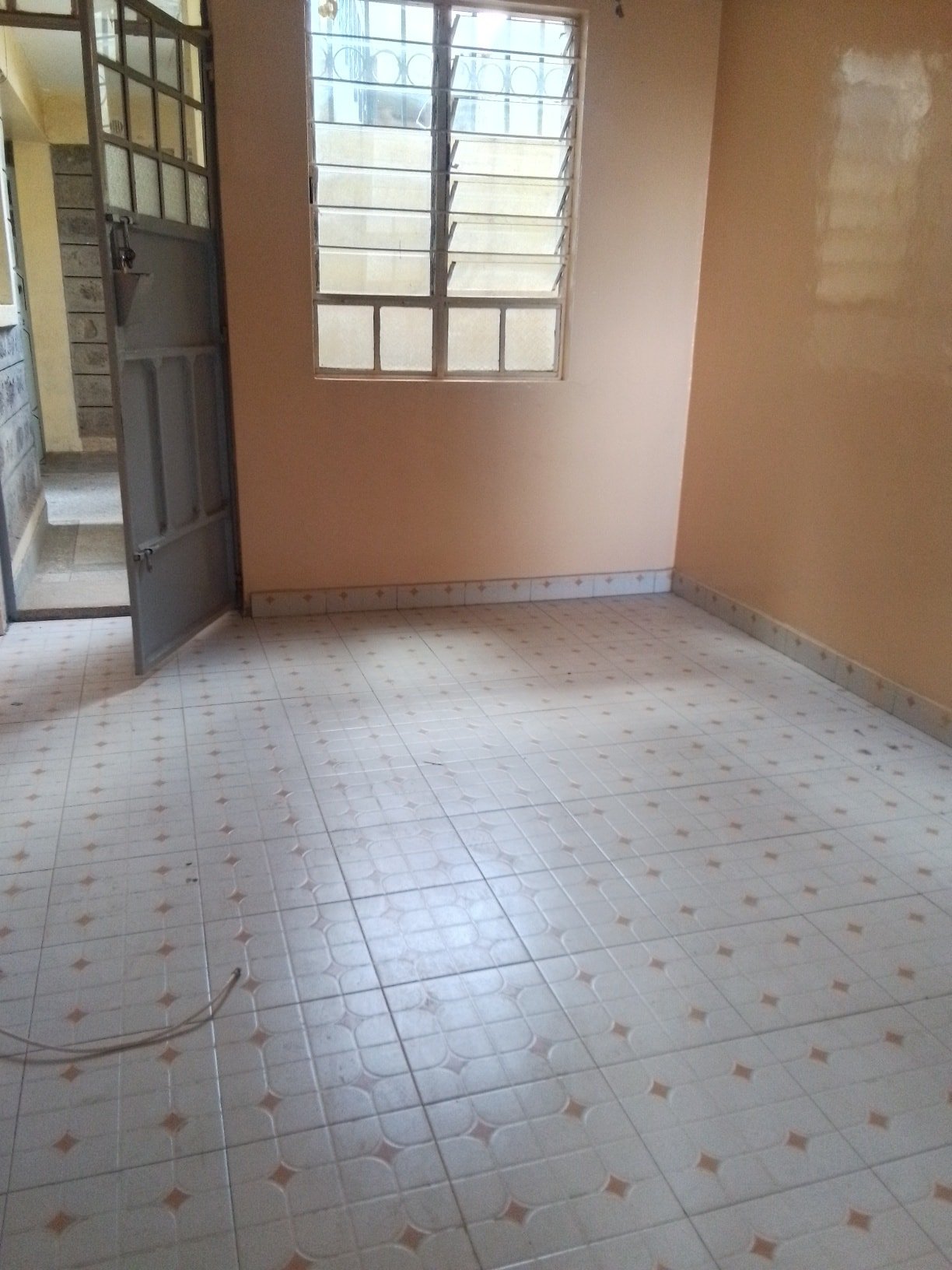 2 Bedroom Master Ensuite To Let in Umoja Near Market