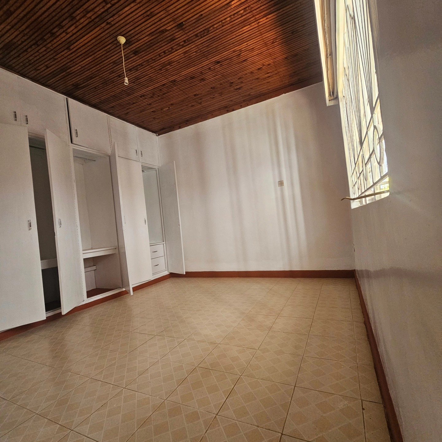 2 Bedroom To Let Along Waiyaki Way