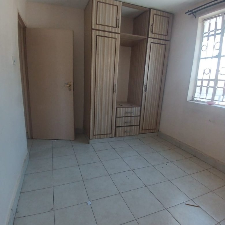 2 Bedroom To Let in Tena Estate Near Police Post