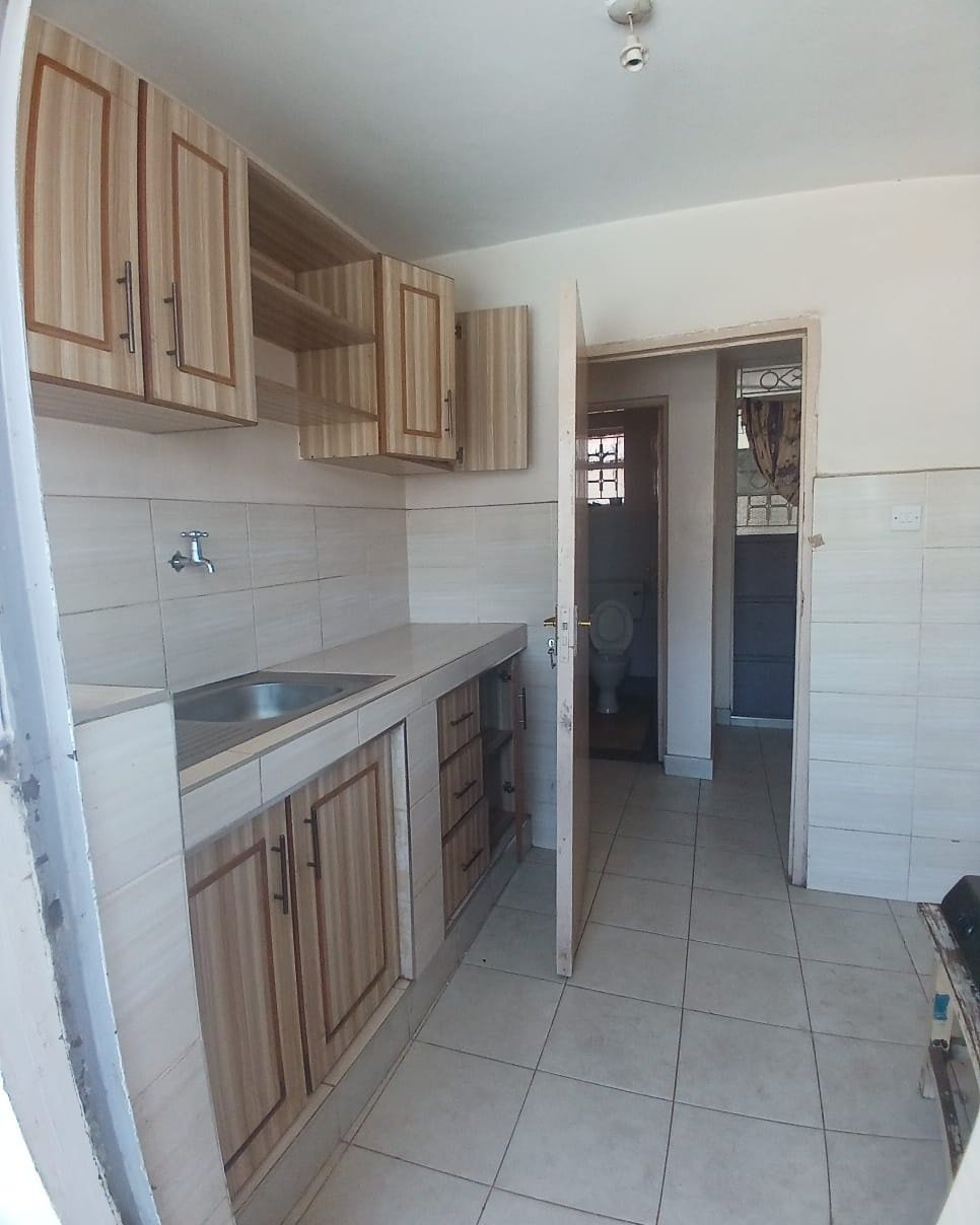 2 Bedroom To Let in Tena Estate Near Police Post