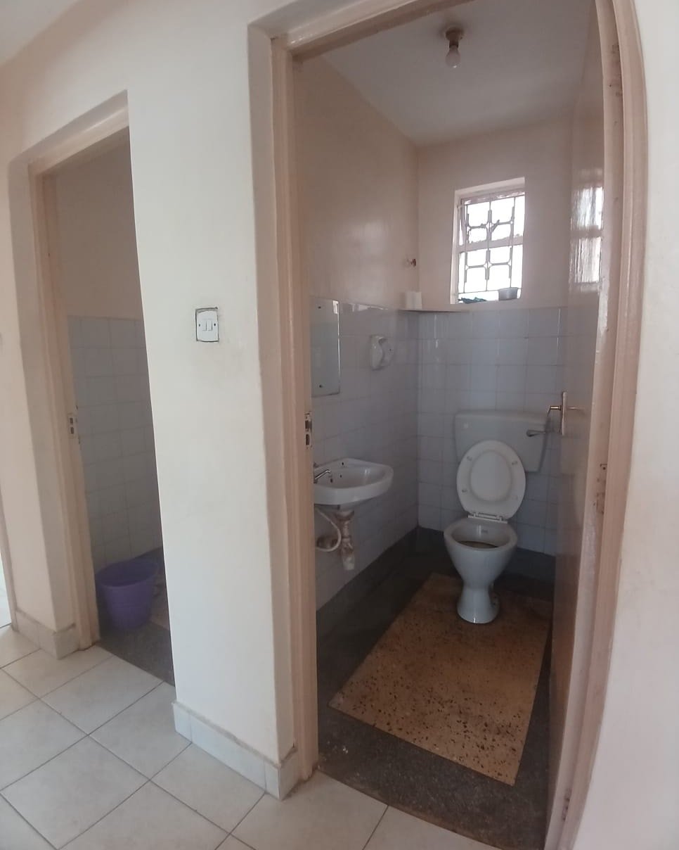 2 Bedroom To Let in Tena Estate Near Police Post