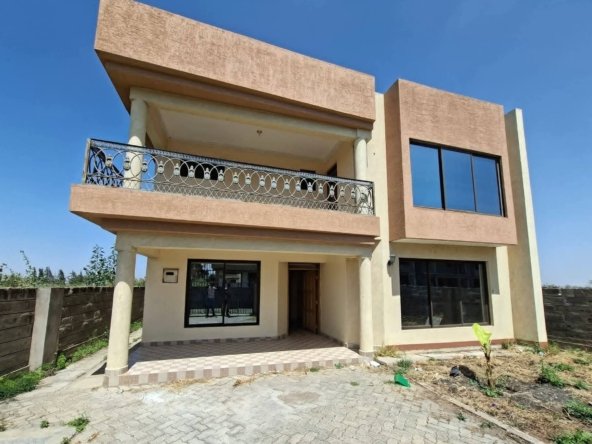 4 Bedroom Master En-Suite Flat Roof Villa With DSQ For Rent Syokimau