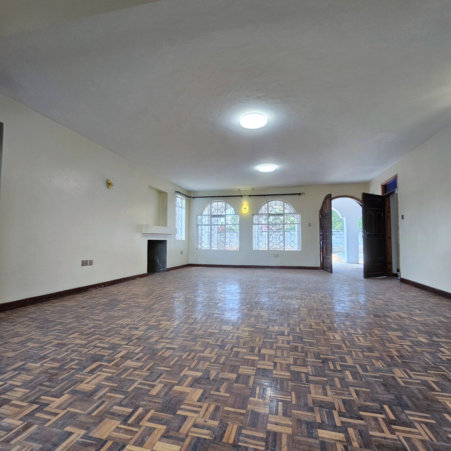 6-Bedroom Mansion To Let in Kahawa Sukari