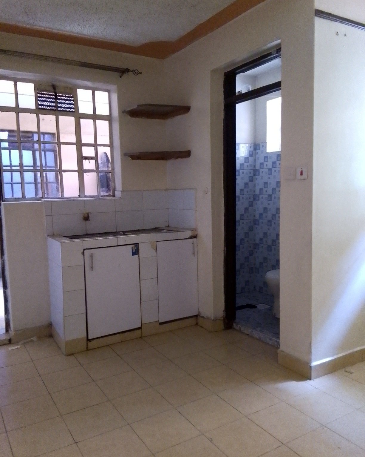 Bedsitter To Let in Umoja 1 – Near Umoja Mosque