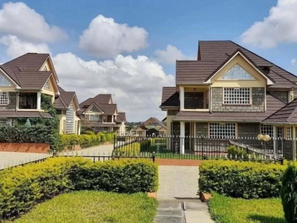 Elegant 5 Bedroom All-En-Suite Townhouse for Rent – Kitengela