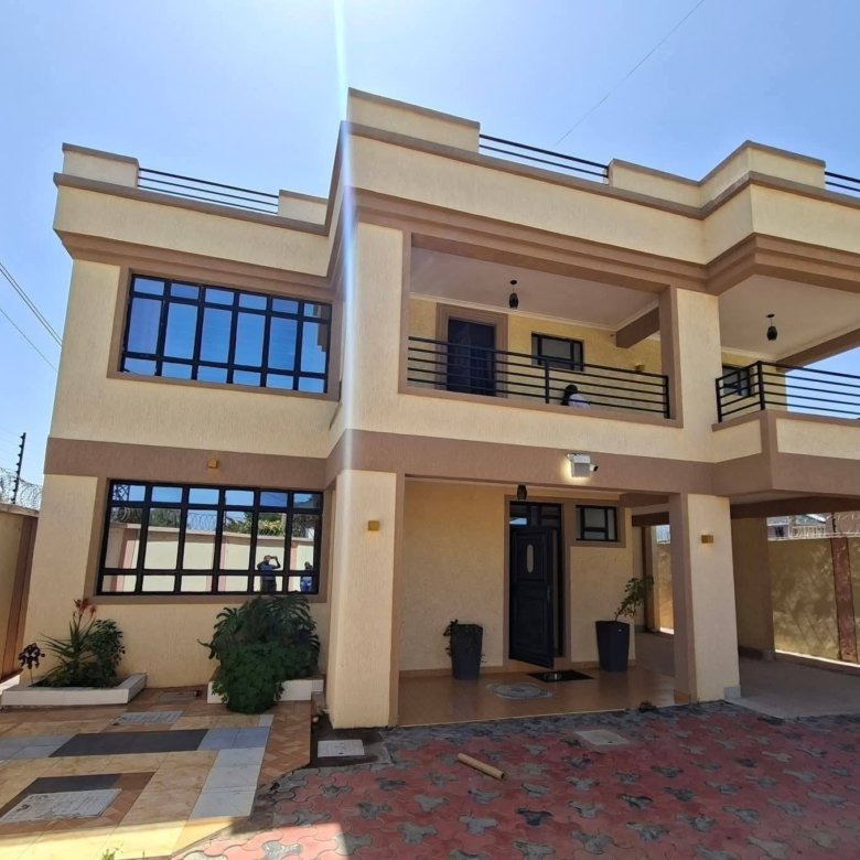 Exquisite 5 Bedroom House + 2 Bedroom DSQ For Rent Syokimau