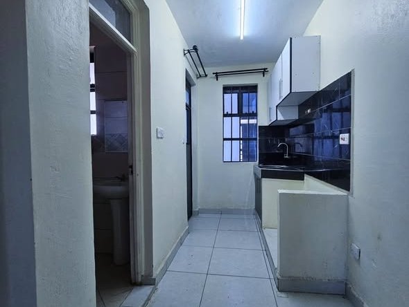 Studio To Let Along - Kinoo 87