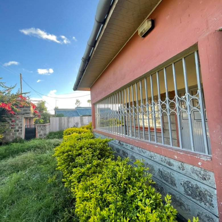 2 Bedroom Own Compound To Let in Kamulu