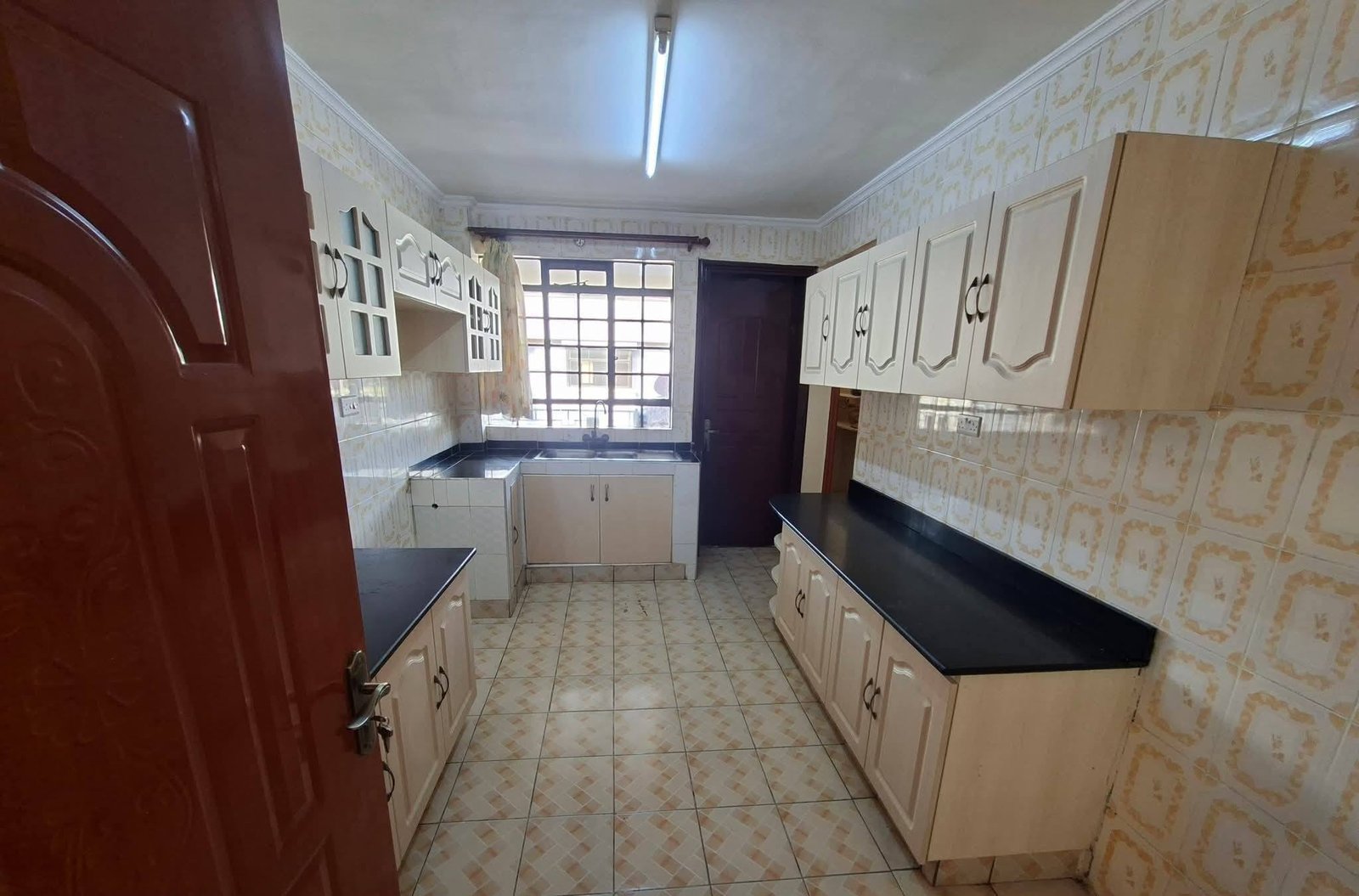 3 Bedroom Apartment (Master En-Suite) For Rent – Syokimau