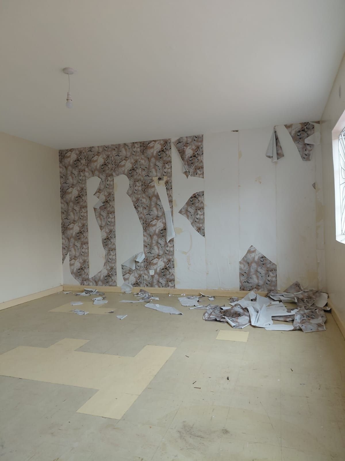 3 Bedroom House With Own Compound To Let in Tena Estate