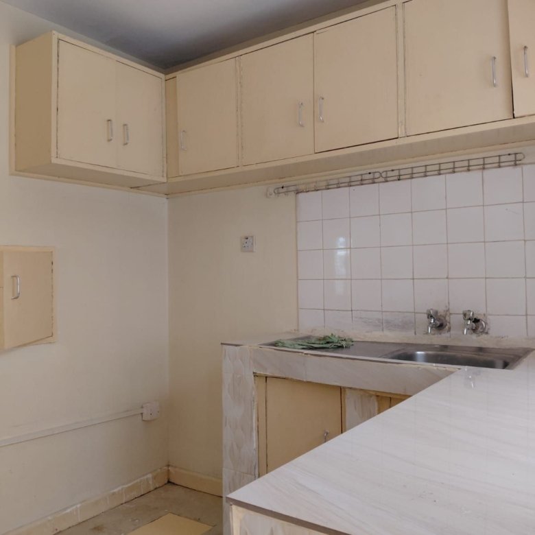 3 Bedroom House With Own Compound To Let in Tena Estate