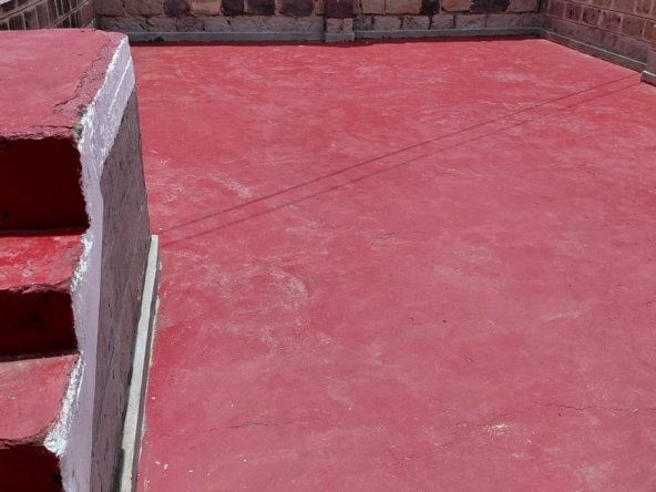 3 Bedroom House With Own Compound To Let in Tena Estate