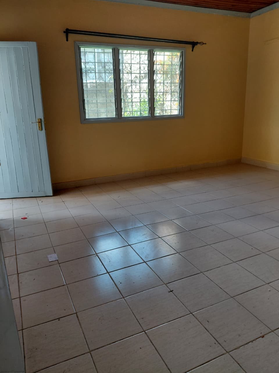 3 Bedroom Main House To Let in Tena Estate