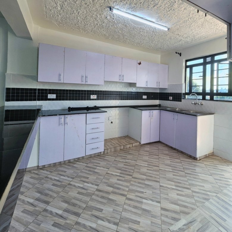 3 Bedroom Master Ensuite To Let in Wangige