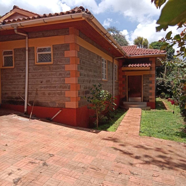 4 Bedrooms Bungalow to let Ngong Zambia