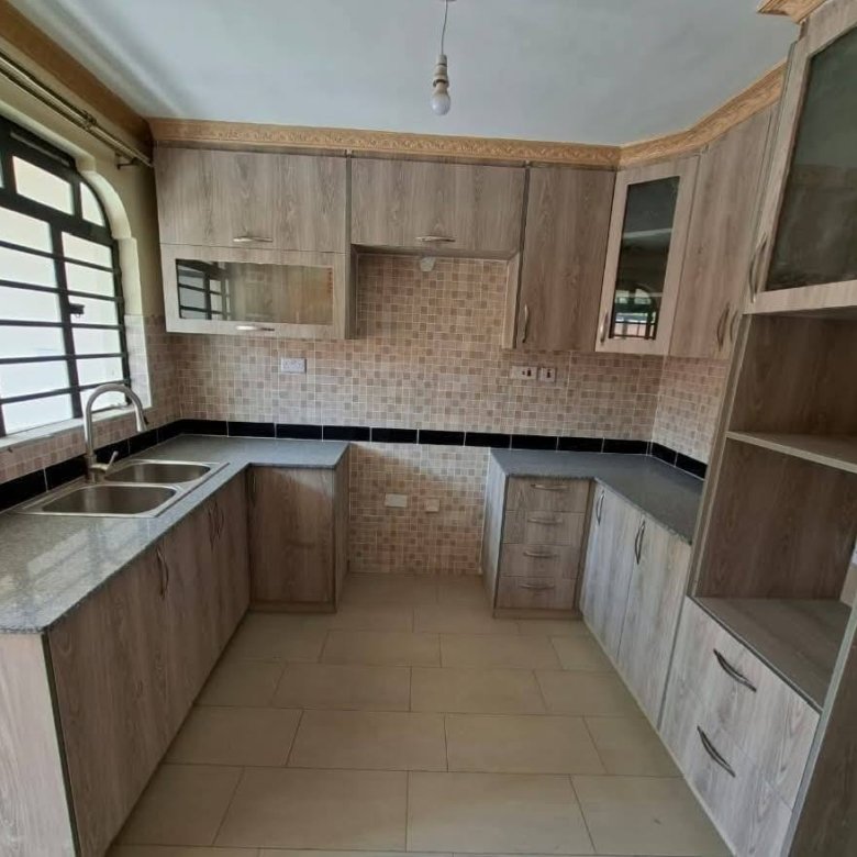 5 Bedroom Master Ensuite Home Plus DSQ For Rent – Syokimau