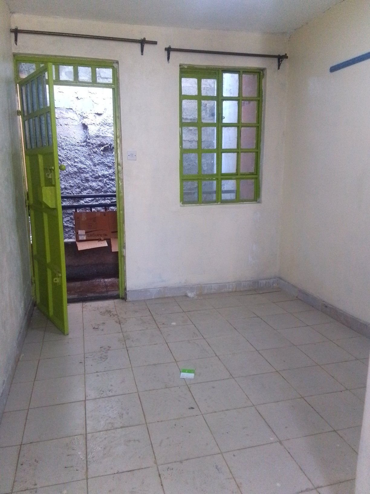 Bedsitter To Let in Umoja Near Market