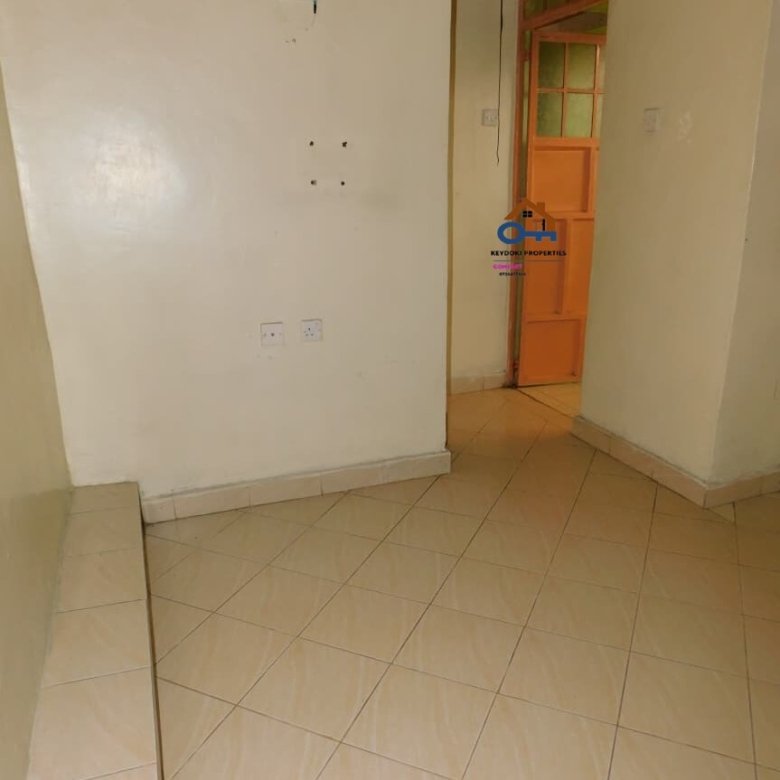 Bedsitter to let at Kasarani Garage.