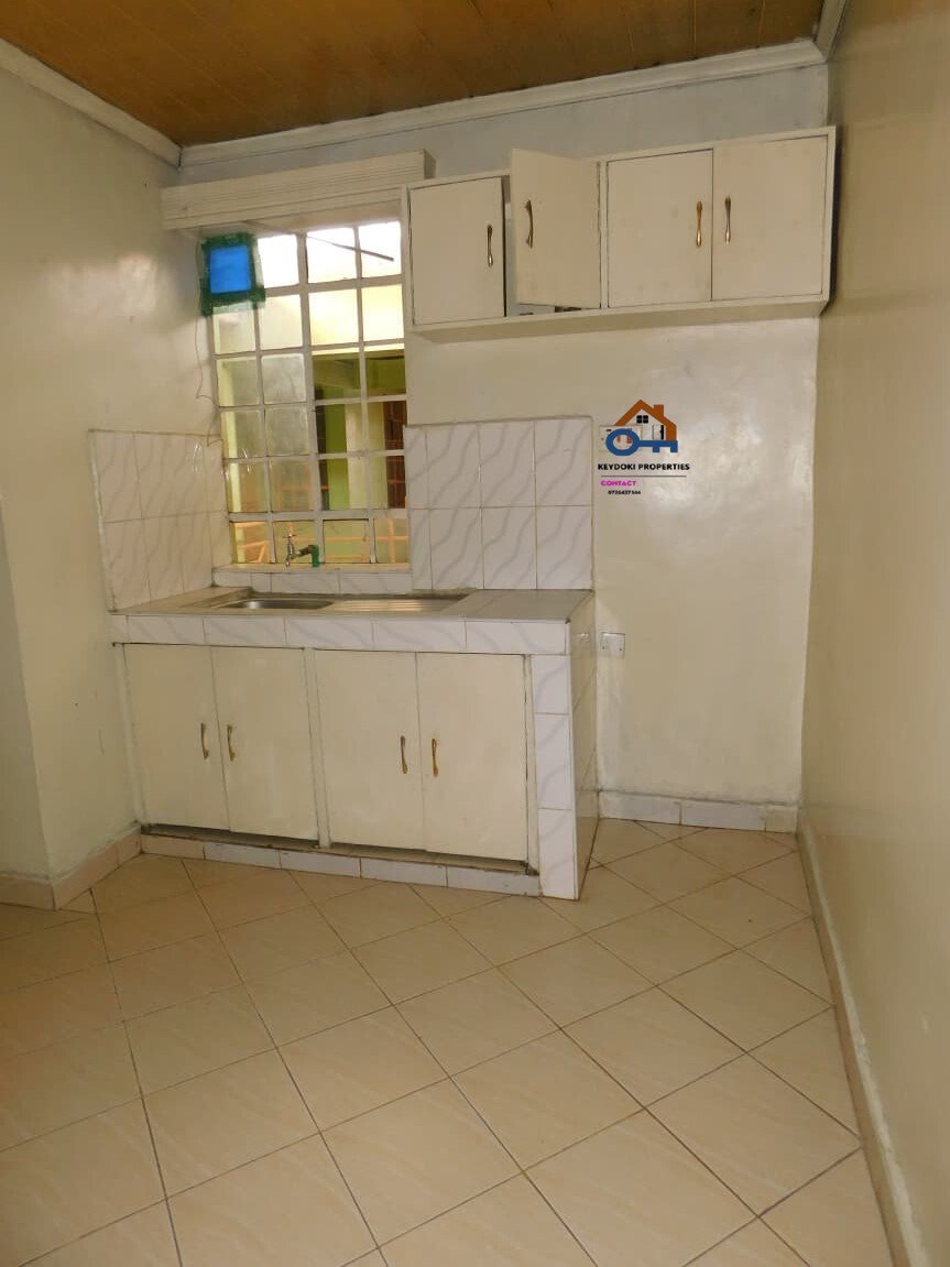 Bedsitter to let at Kasarani Garage