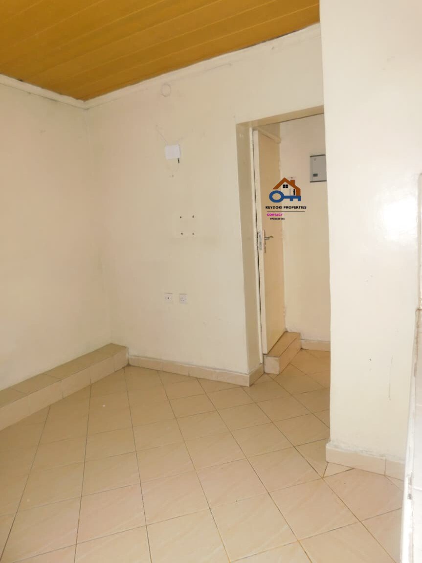 Bedsitter to let at Kasarani Garage