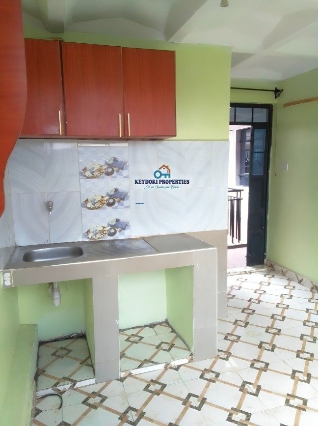 Bedsitter to let at Kasarani Maji Mazuri