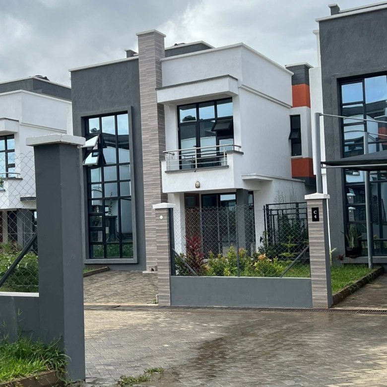 Luxurious 4 bedroom flat roof villa to let Ruai Bypass