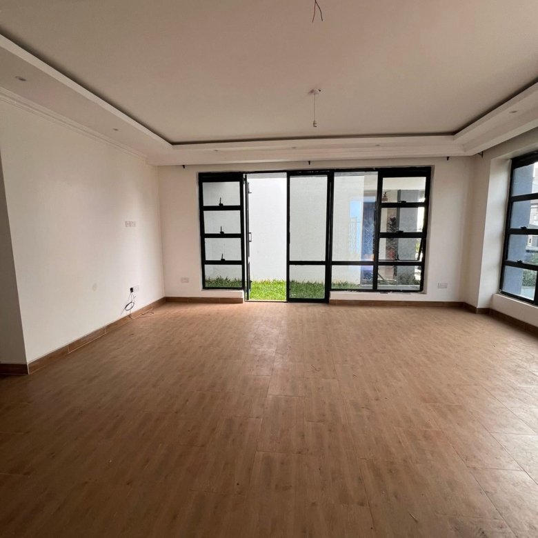 Luxurious 4 bedroom flat roof villa to let Ruai Bypass