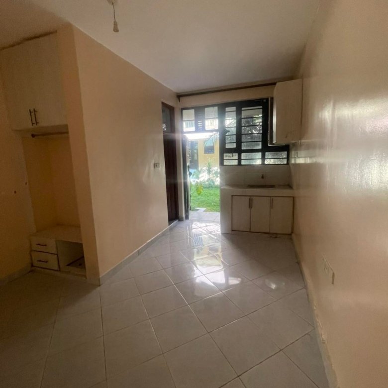 Spacious Bedsitter To Let in Ruiru Gatongora