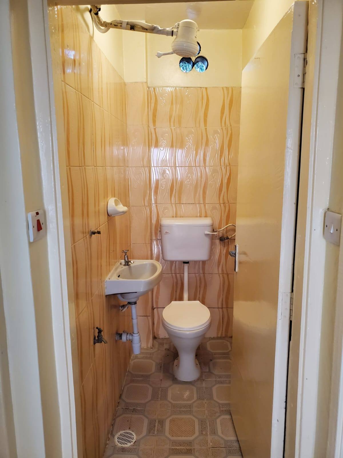 1 Bedroom Extension To Let in South B